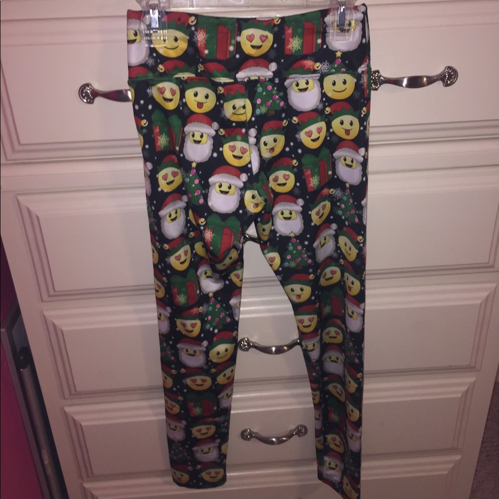 Christmas Leggings! - Picture 2 of 2